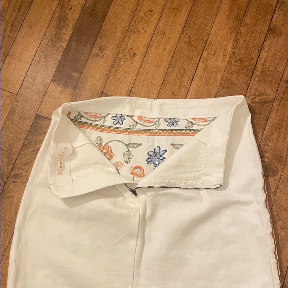 Francesca’s Mi Ami embroidered mini skirt - Picture 6 of 6